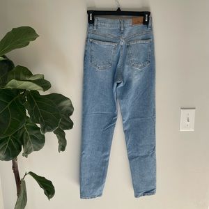 Flattering Mango Mom Jeans